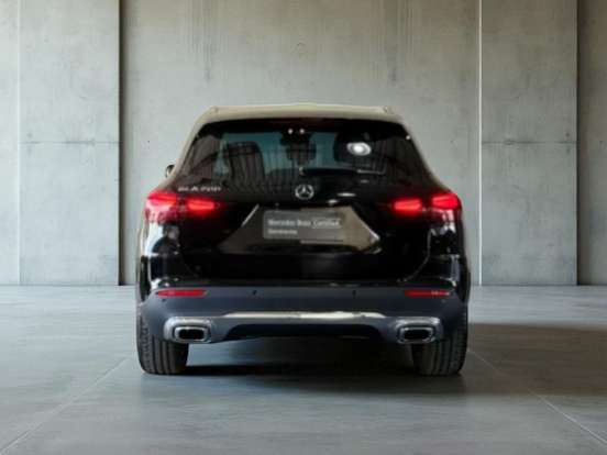 MERCEDES-BENZ-GLA 200-2025