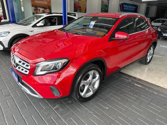 MERCEDES-BENZ GLA 200 1.6 CGI FLEX ADVANCE 7G-DCT