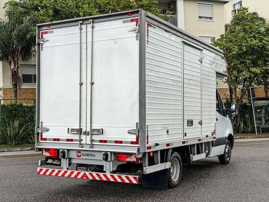 MERCEDES-BENZ-SPRINTER-2020