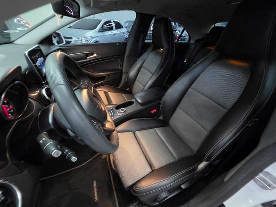 MERCEDES-BENZ-CLA 180-1.6 CGI GASOLINA 7G-DCT MERCEDES-BENZ-CLA 180-2018