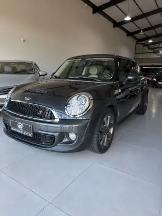 MINI COOPER 1.6 S JOHN COOPER WORKS 16V TURBO GASOLINA 2P AUTOMATICO MINI COOPER 1.6 S JOHN COOPER WORKS 16V TURBO GASOLINA 2P AUTOMATICO