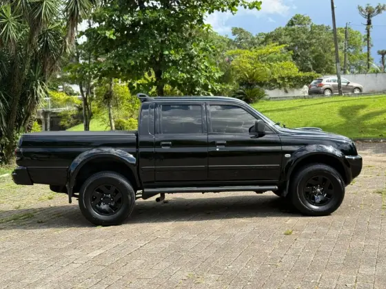 MITSUBISHI L200 2.5 SPORT HPE 4X4 CD 8V TURBO INTERCOOLER DIESEL 4P MANUAL MITSUBISHI L200 2.5 SPORT HPE 4X4 CD 8V TURBO INTERCOOLER DIESEL 4P MANUAL