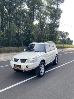 MITSUBISHI PAJERO TR4 2.0 4X4 16V FLEX 4P MANUAL