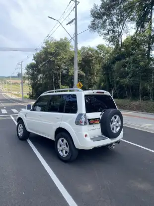 MITSUBISHI-PAJERO TR4-2010