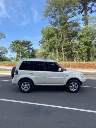 MITSUBISHI-PAJERO TR4-2010