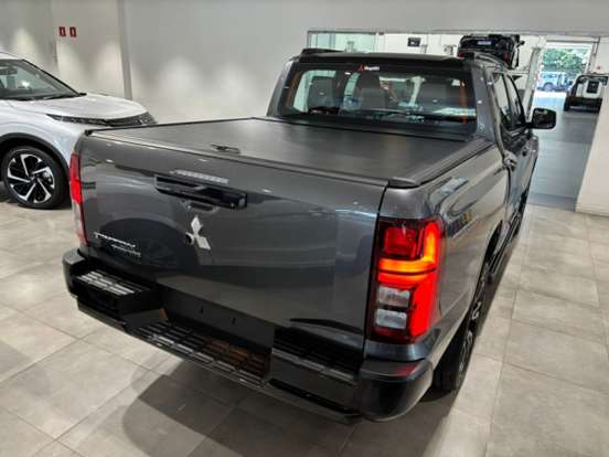 MITSUBISHI-TRITON-2.4 BITURBO DIESEL CD GLS AUTOMÁTICO MITSUBISHI-TRITON-2026