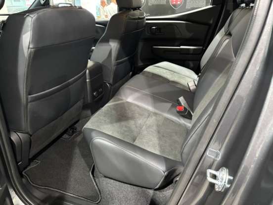 MITSUBISHI-TRITON-2.4 BITURBO DIESEL CD GLS AUTOMÁTICO MITSUBISHI-TRITON-2026