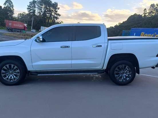 MITSUBISHI-TRITON-2.4 BITURBO DIESEL CD HPE-S 4X4 AUTOMÁTICO MITSUBISHI-TRITON-2025