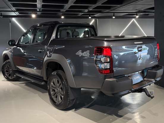 MITSUBISHI-L200 TRITON-2.4 16V TURBO DIESEL SPORT OUTDOOR PLUS CD 4P 4X4 AUTOMÁTICO MITSUBISHI-L200 TRITON-2024