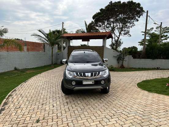 MITSUBISHI-L200 TRITON-2.4 16V TURBO DIESEL SPORT HPE TOP CD 4P 4X4 AUTOMÁTICO MITSUBISHI-L200 TRITON-2017