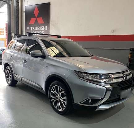 MITSUBISHI-OUTLANDER-2017