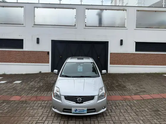 NISSAN SENTRA 2.0 SL 16V FLEX 4P AUTOMÁTICO NISSAN SENTRA 2.0 SL 16V FLEX 4P AUTOMÁTICO