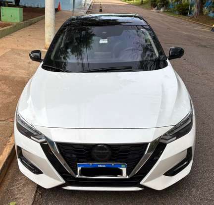 NISSAN-SENTRA-2023