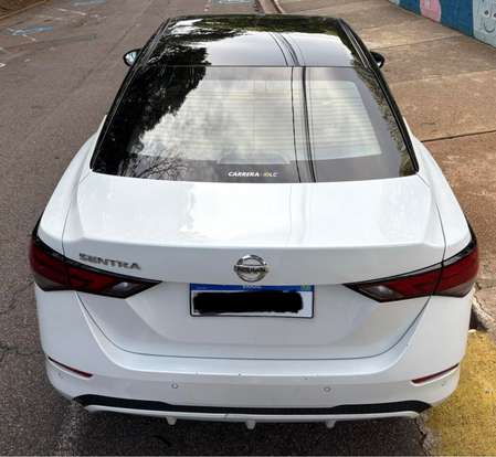 NISSAN-SENTRA-2023