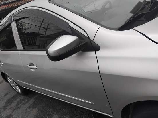 NISSAN-VERSA-2019