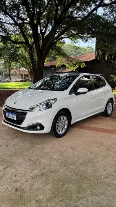 PEUGEOT 208 1.2 ALLURE 12V FLEX 4P MANUAL
