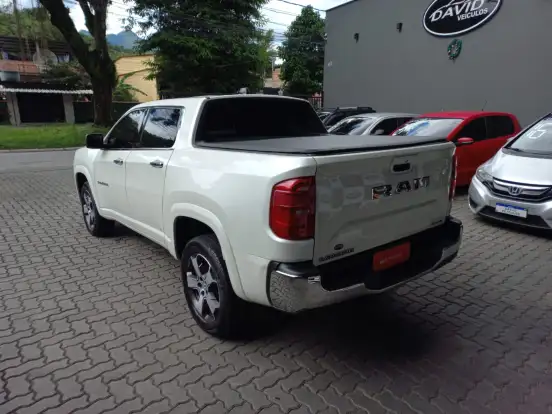 RAM-RAMPAGE-2.0 TURBO DIESEL LARAMIE 4X4 AUTOMÁTICO RAM-RAMPAGE-2023