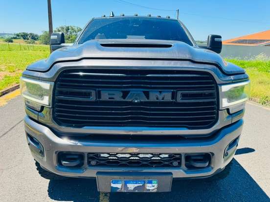RAM-2500-6.7 I6 TURBO DIESEL LARAMIE NIGHT EDITION CD 4X4 AUTOMÁTICO RAM-2500-2023
