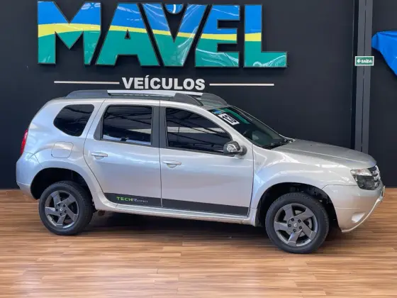 RENAULT DUSTER 2.0 DYNAMIQUE 4X2 16V FLEX 4P AUTOMÁTICO RENAULT DUSTER 2.0 DYNAMIQUE 4X2 16V FLEX 4P AUTOMÁTICO