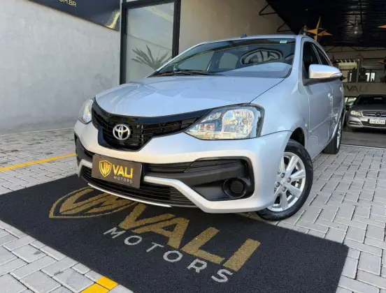 TOYOTA ETIOS 1.5 X PLUS SEDAN 16V FLEX 4P AUTOMÁTICO