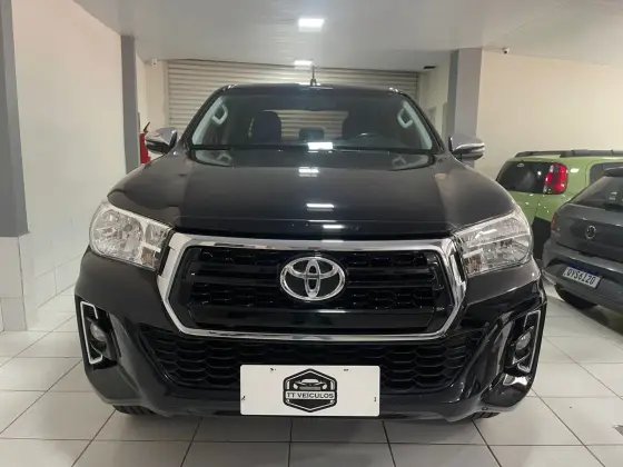 TOYOTA HILUX 2.7 SR 4X2 CD 16V FLEX 4P AUTOMÁTICO