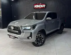 TOYOTA HILUX 2.8 D-4D TURBO DIESEL CD SRV 4X4 AUTOMÁTICO TOYOTA HILUX 2.8 D-4D TURBO DIESEL CD SRV 4X4 AUTOMÁTICO
