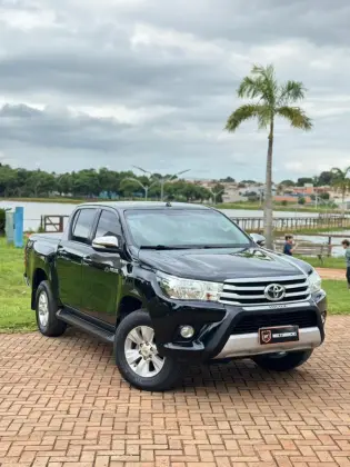 TOYOTA HILUX 2.8 SRV 4X4 CD 16V DIESEL 4P AUTOMÁTICO