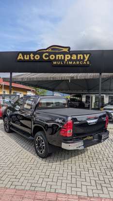 TOYOTA-HILUX-2.8 D-4D TURBO DIESEL CD SRV 4X4 AUTOMÁTICO TOYOTA-HILUX-2021