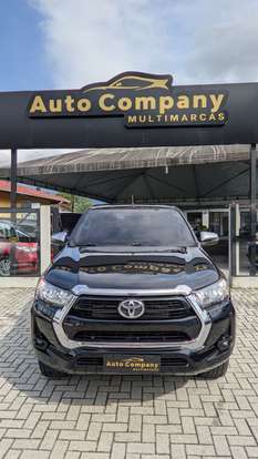 TOYOTA-HILUX-2021
