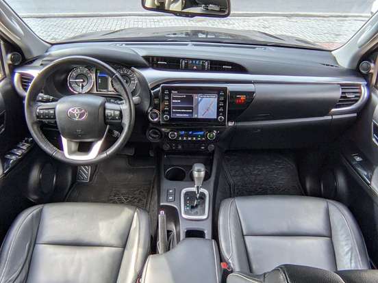 TOYOTA-HILUX-2.8 D-4D TURBO DIESEL CD SRV 4X4 AUTOMÁTICO TOYOTA-HILUX-2021