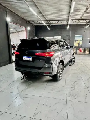 TOYOTA-HILUX SW4-2020