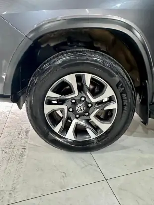 TOYOTA-HILUX SW4-2020