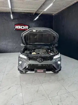 TOYOTA-HILUX SW4-2020