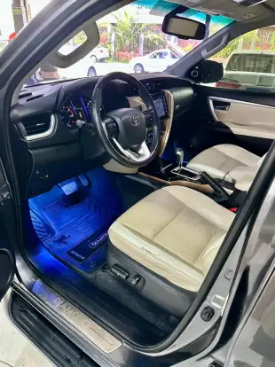 TOYOTA-HILUX SW4-2020