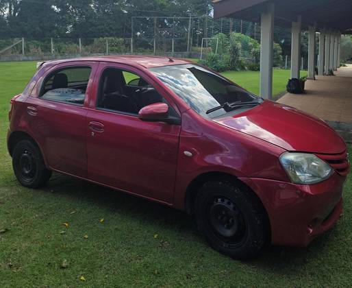 TOYOTA ETIOS 1.3 16V FLEX 4P MANUAL