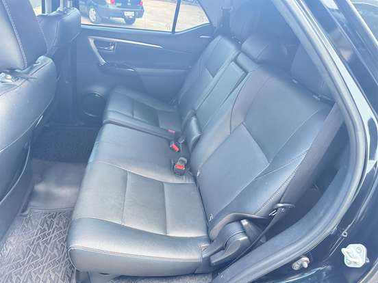TOYOTA-HILUX SW4-2021