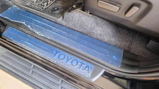 TOYOTA-HILUX SW4-2025