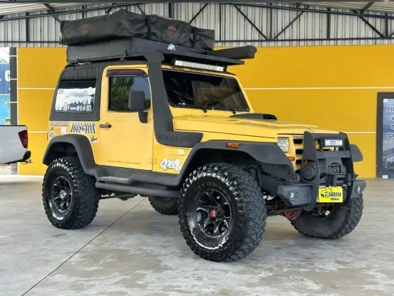 TROLLER T4 2.8 TETO RÍGIDO 12V TURBO INTERCOOLER DIESEL 2P MANUAL