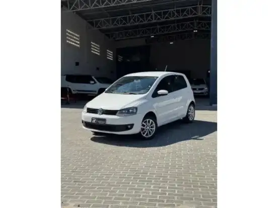 VOLKSWAGEN-FOX-1.0 MI 8V FLEX 4P MANUAL VOLKSWAGEN-FOX-2014