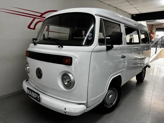 VOLKSWAGEN KOMBI 1.6 MI STD LOTAÇÃO 8V GASOLINA 3P MANUAL