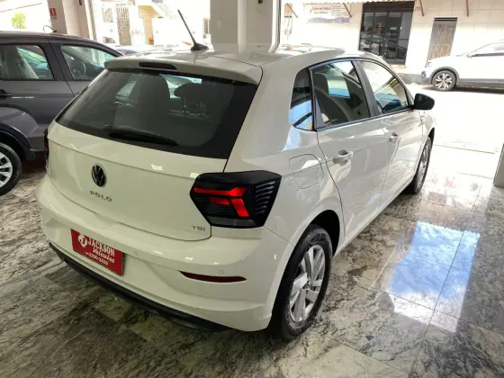 VOLKSWAGEN POLO 1.0 170 TSI COMFORTLINE AUTOMÁTICO