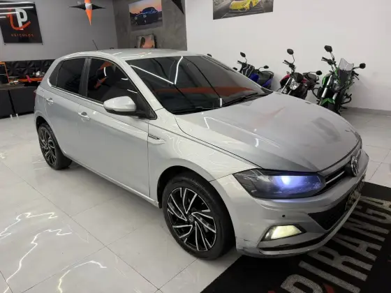 VOLKSWAGEN POLO 1.0 200 TSI COMFORTLINE AUTOMÁTICO