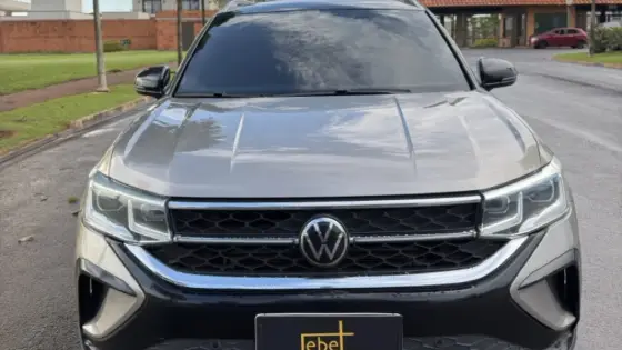 VOLKSWAGEN TAOS 1.4 250 TSI TOTAL FLEX HIGHLINE AUTOMÁTICO