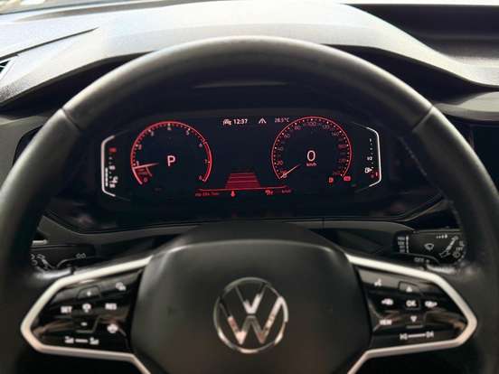 VOLKSWAGEN-TAOS-2024