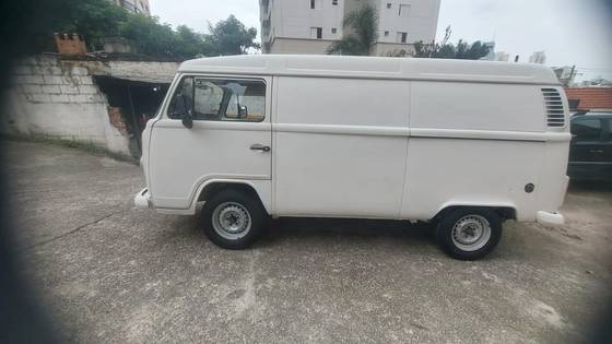VOLKSWAGEN KOMBI 1.4 MI STD 8V FLEX 4P MANUAL