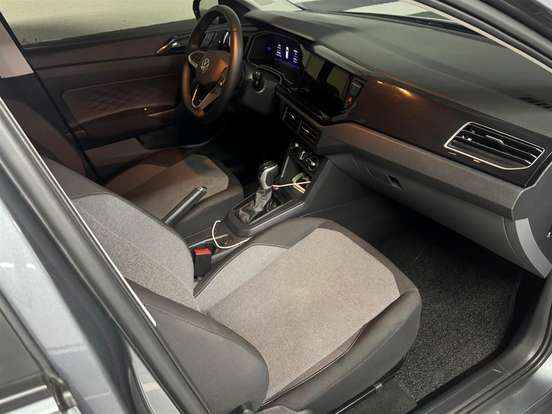 VOLKSWAGEN-POLO-2024