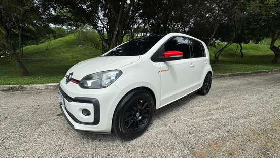 VOLKSWAGEN-UP-2018