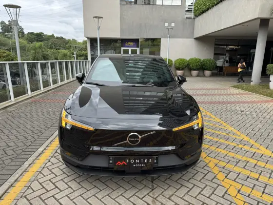 VOLVO EX30 69 KW ELÉTRICO ULTRA