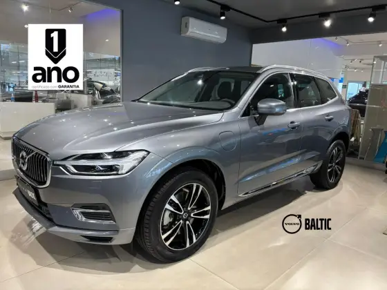 VOLVO XC60 2.0 T8 HYBRID MOMENTUM AWD GEARTRONIC