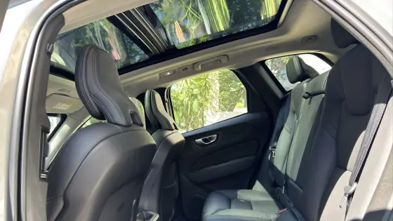 /en/city/cate-car-used-car/volvo-xc60-2024-2-0-t8-recharge-plus-awd-geartronic-48421100829344768/-8